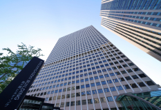 霞が関ビル外観