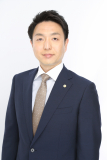 代表の青木です。